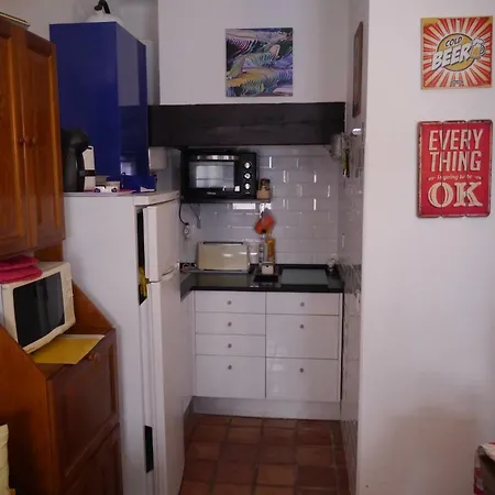 Caravel Beach House Apartment